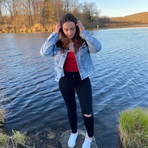 Meet your Posher, Angela